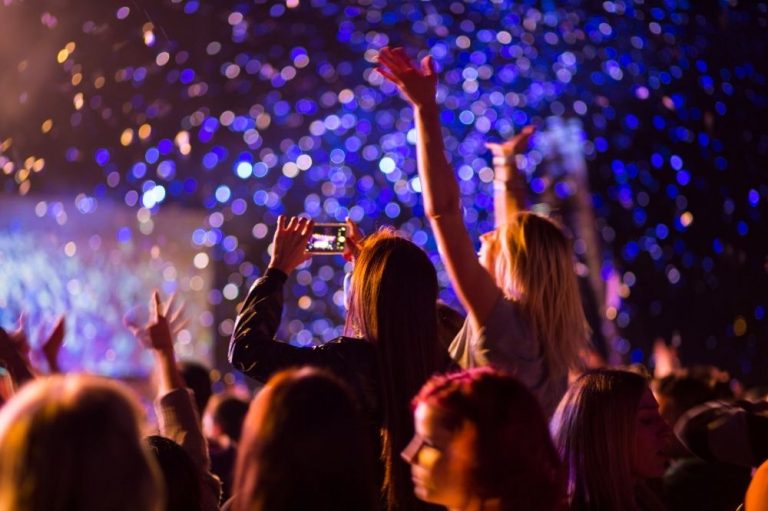 Best Earplugs for Concerts Reviews & Buyers Guide in 2024 Doctear